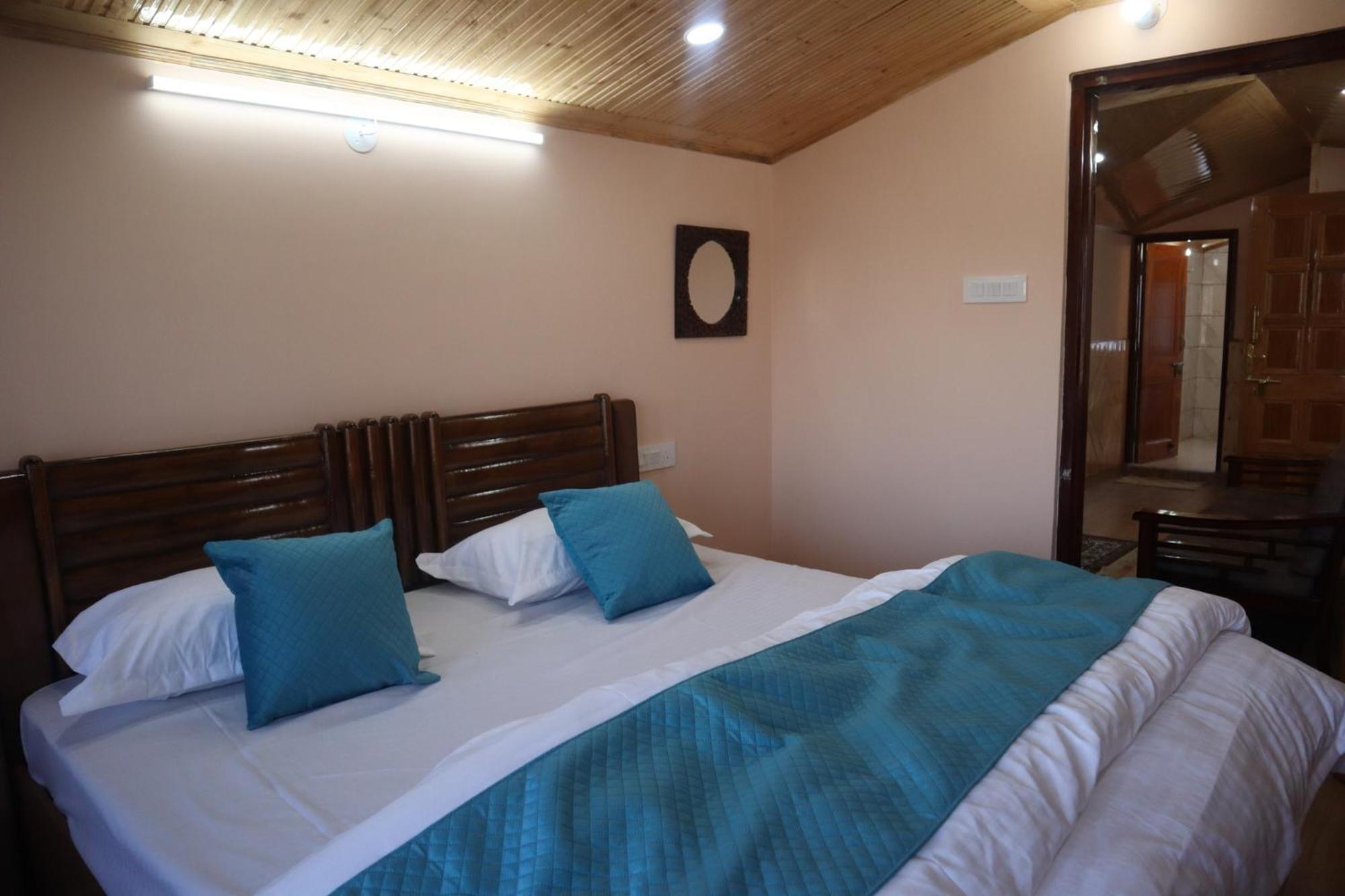 Nav Nidhi B&B Шимла Екстериор снимка