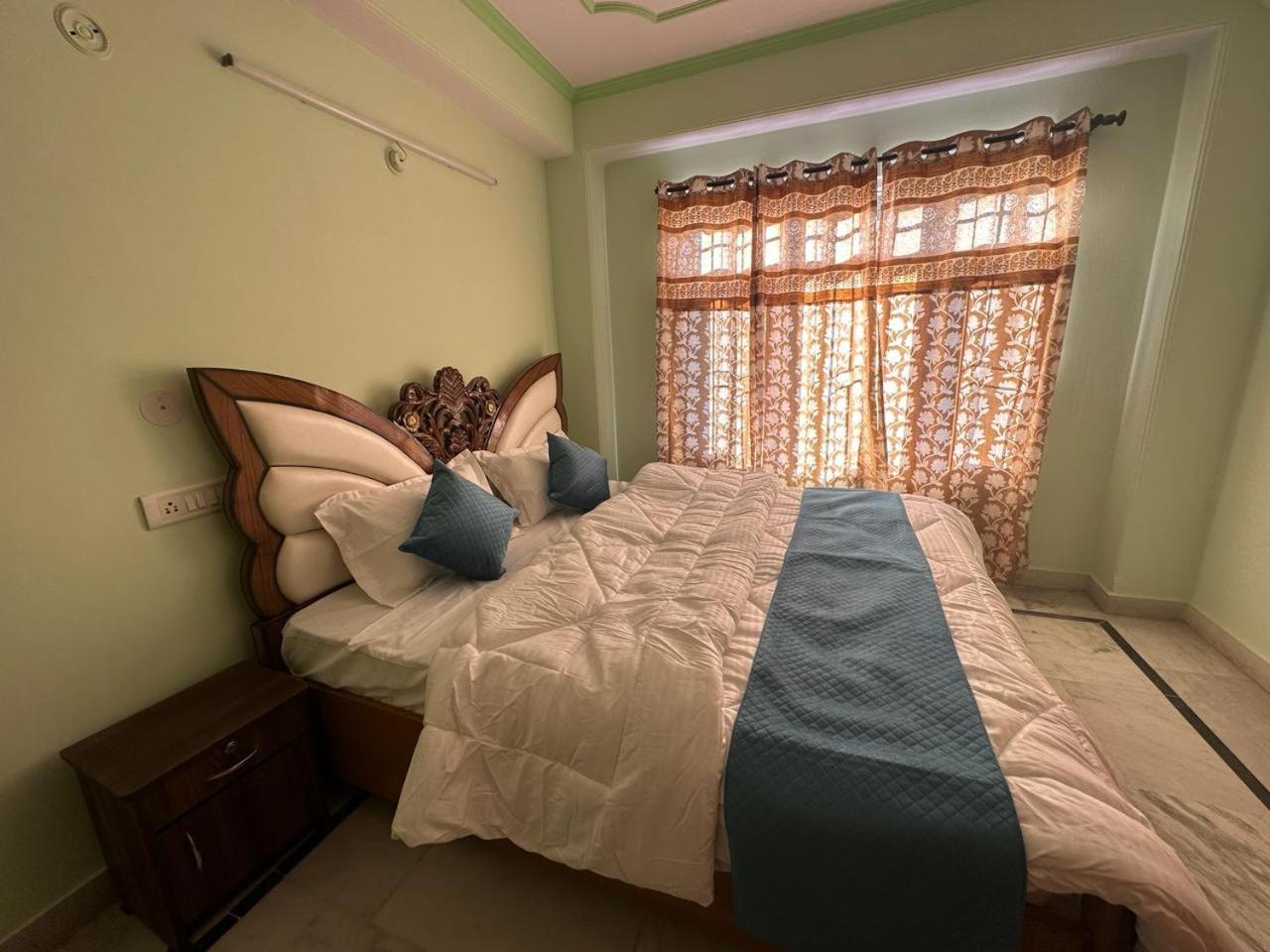 Nav Nidhi B&B Шимла Екстериор снимка