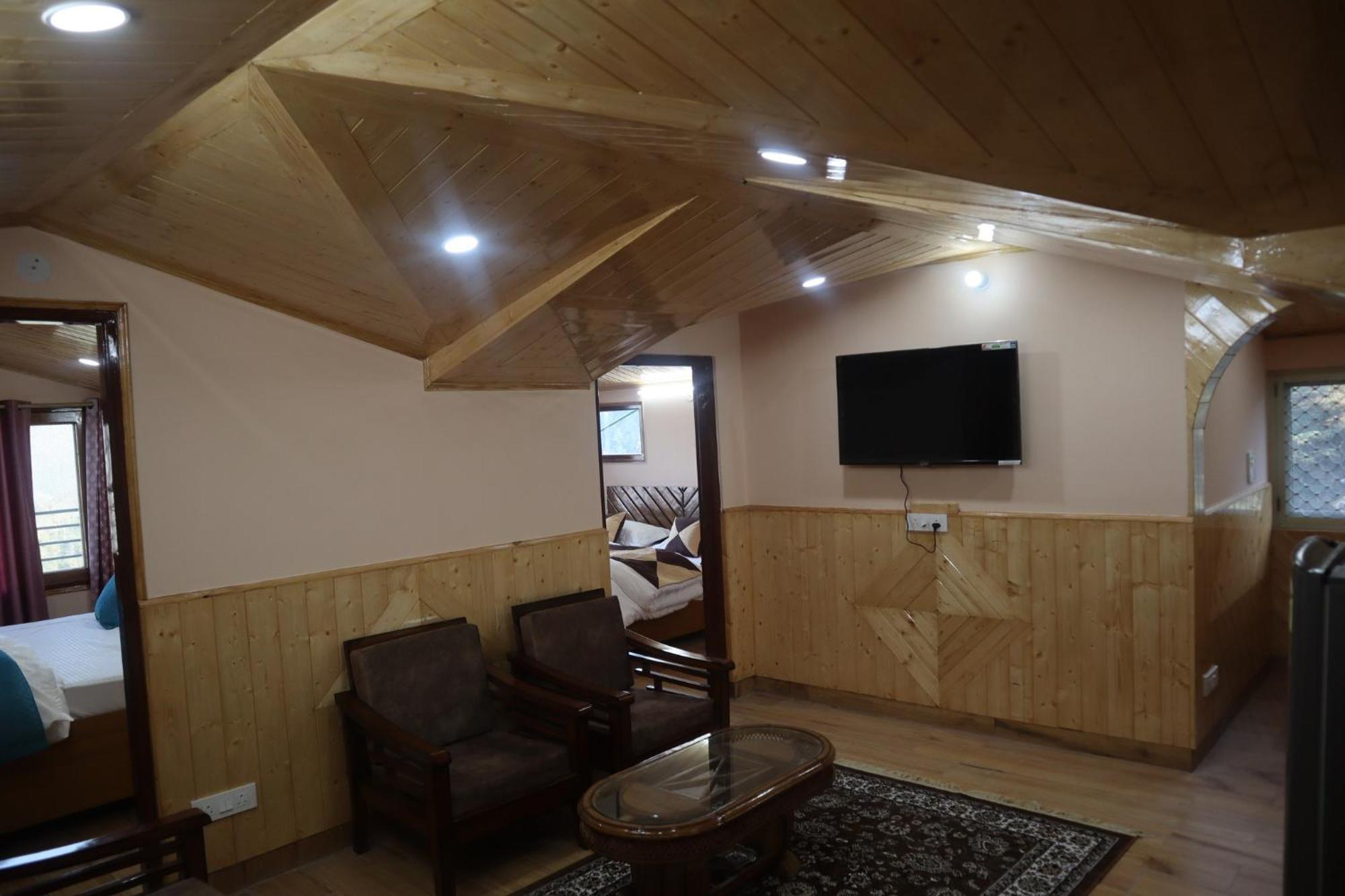 Nav Nidhi B&B Шимла Екстериор снимка